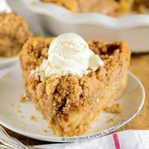 Apple Crumb Pie with ice cream