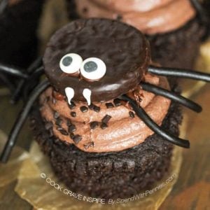 Cupcakes with a peppermint pattie spider