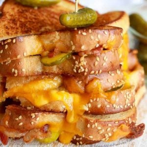 Dill Pickle Bacon Grilled Cheese with loads of crispy bacon, gooey cheese and crunchy dill pickles