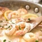 Creamy garlic shrimp for Pasta in a pan