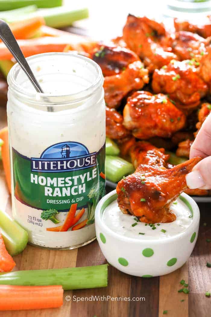 Crock Pot Chicken Wings met dip