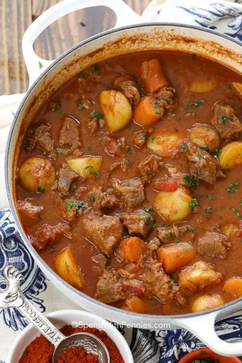 Crockpot Goulash (Slow Cooker American Chop Suey)