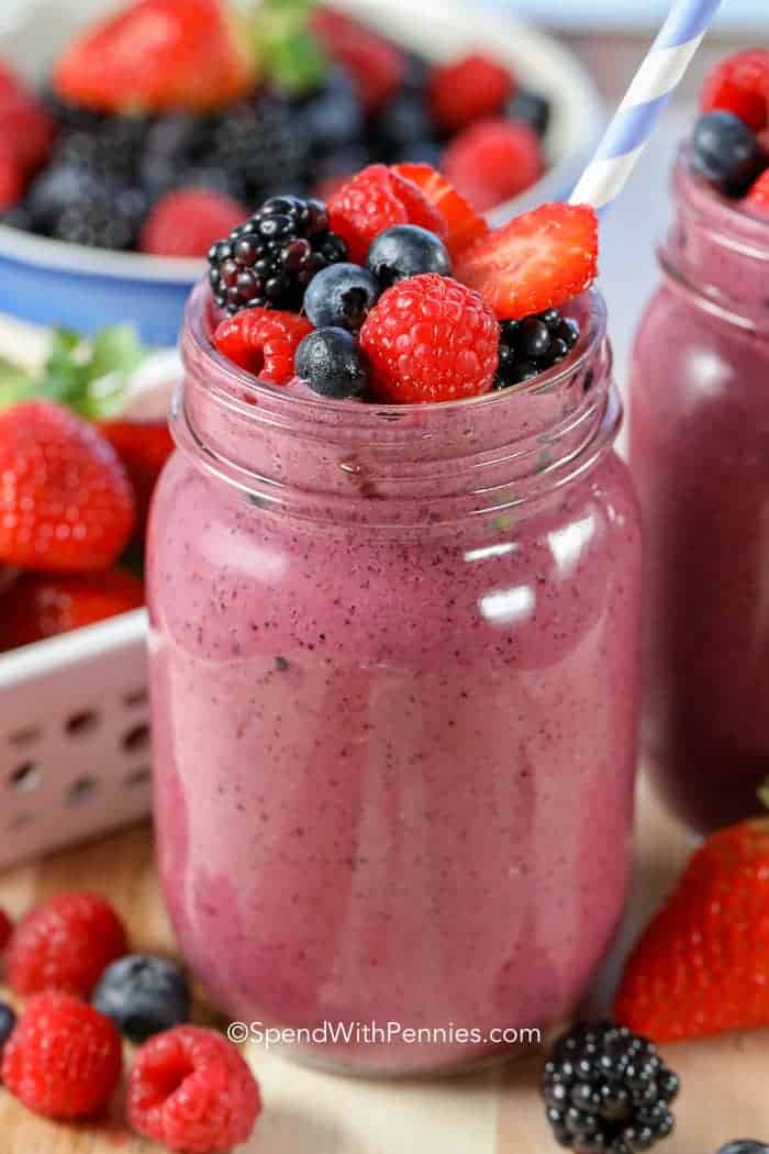 Mixed Berry Smoothie in a jar