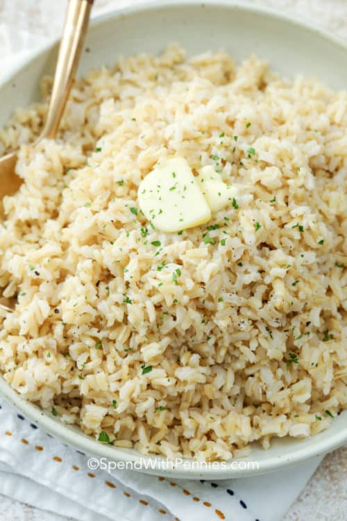 How to Cook Brown Rice {Oven or Stove}