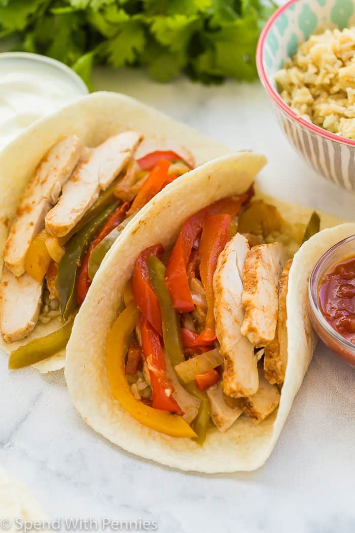 crock pot chicken fajitas in tortilla