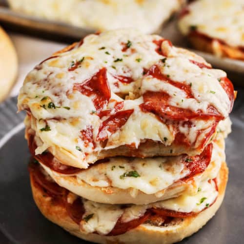 Quick and Easy Pizza Bagels {Only 4 Ingredients!} Spend With Pennies