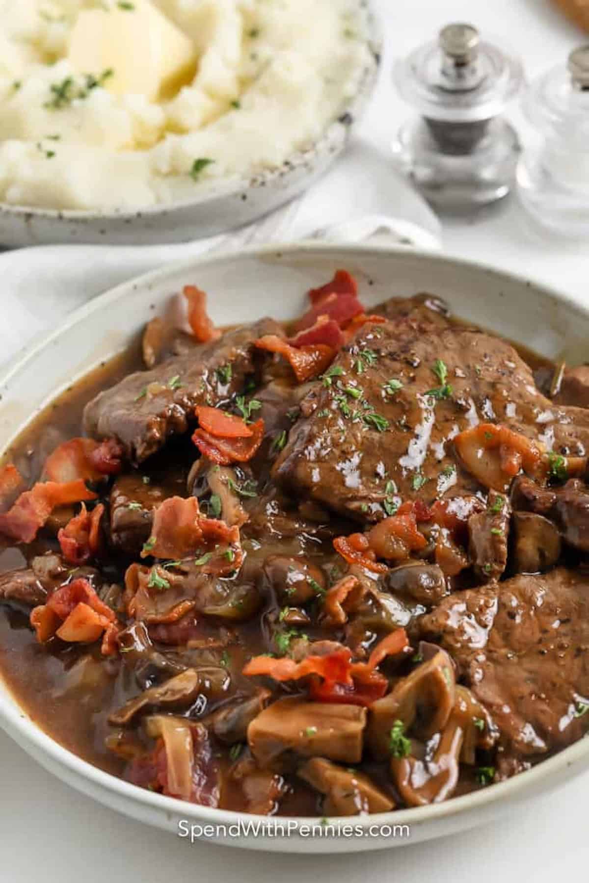 Slow Cooker Steak and Rich Gravy