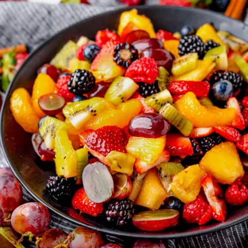 Easy Fresh Fruit Salad in a bowl