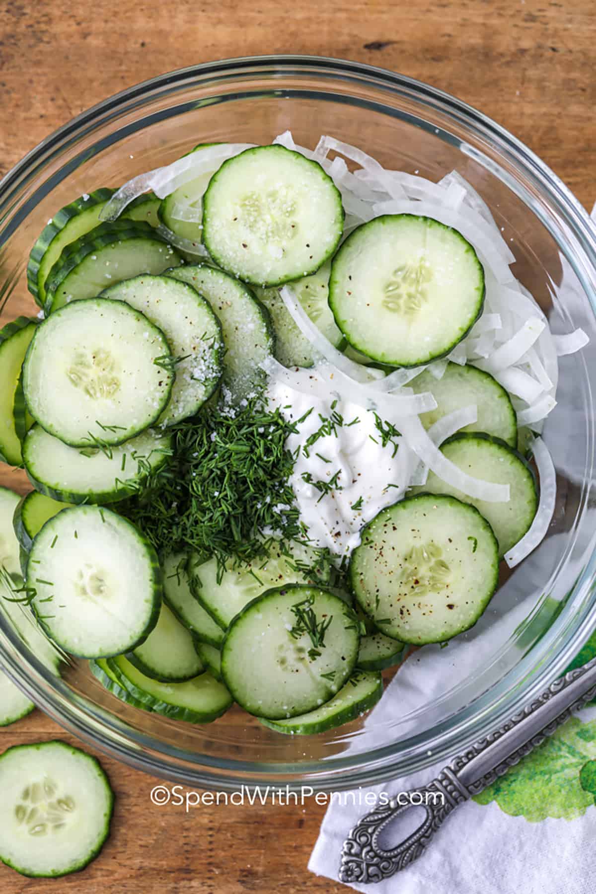 Cremiger Gurkensalat - Rezepte Suchen