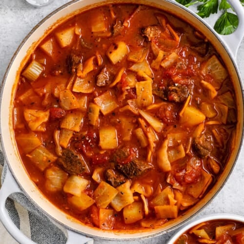 pot of healthy Beef Cabbage Soup