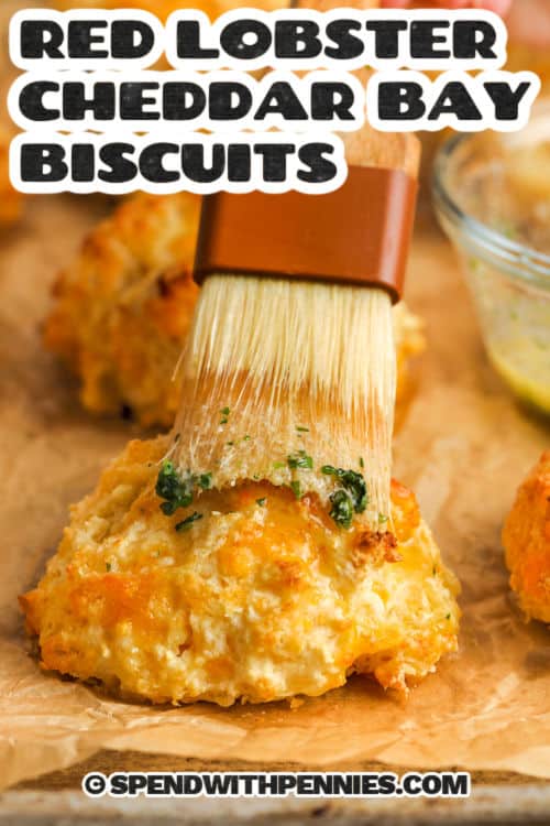 close up of Red Lobster Cheddar Bay with a title