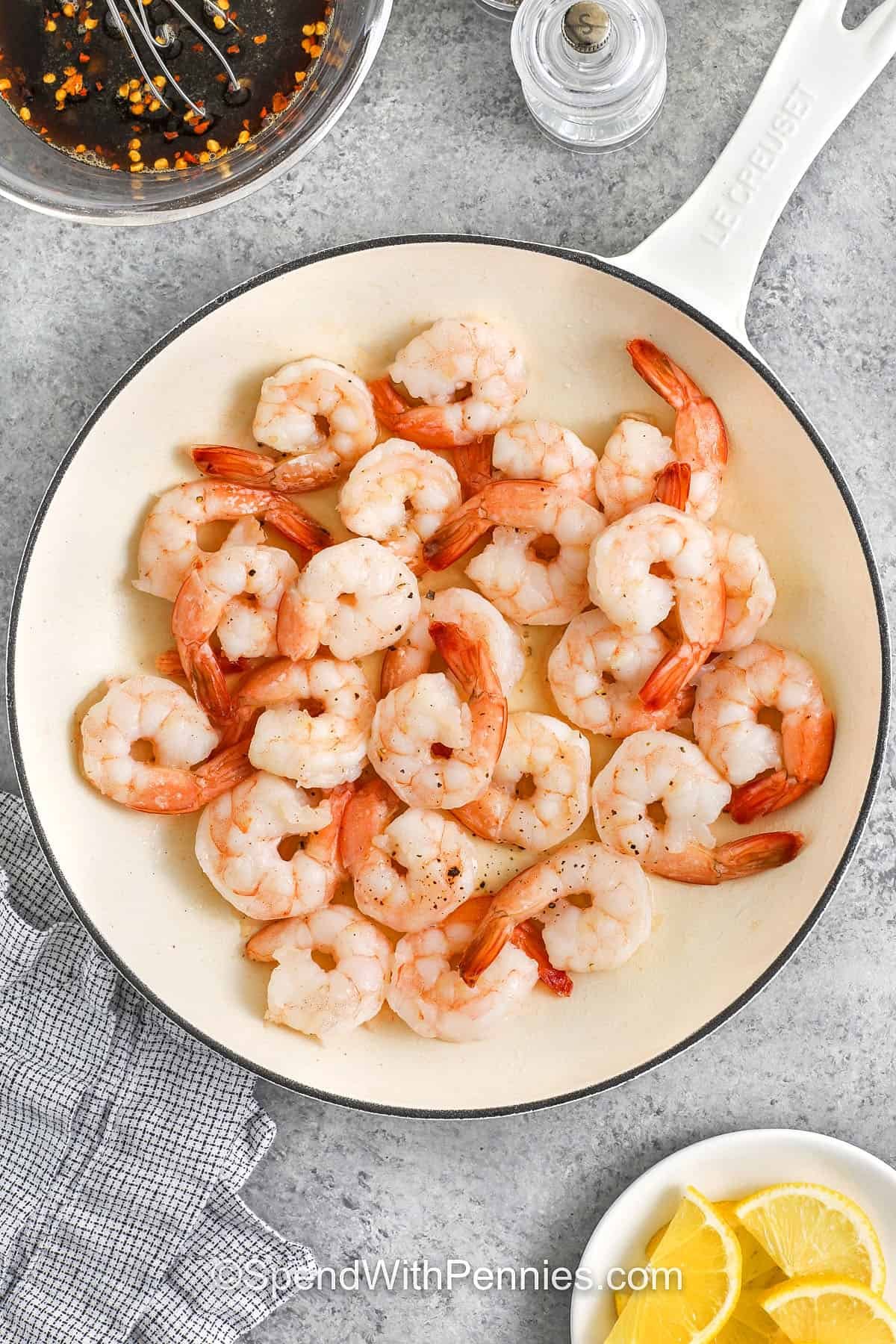 a pan of raw shrimp to make honey garlic shrimp