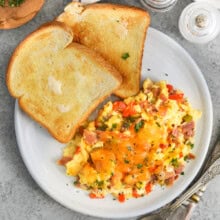 A Denver scramble egg recipe for breakfast with toast and butter
