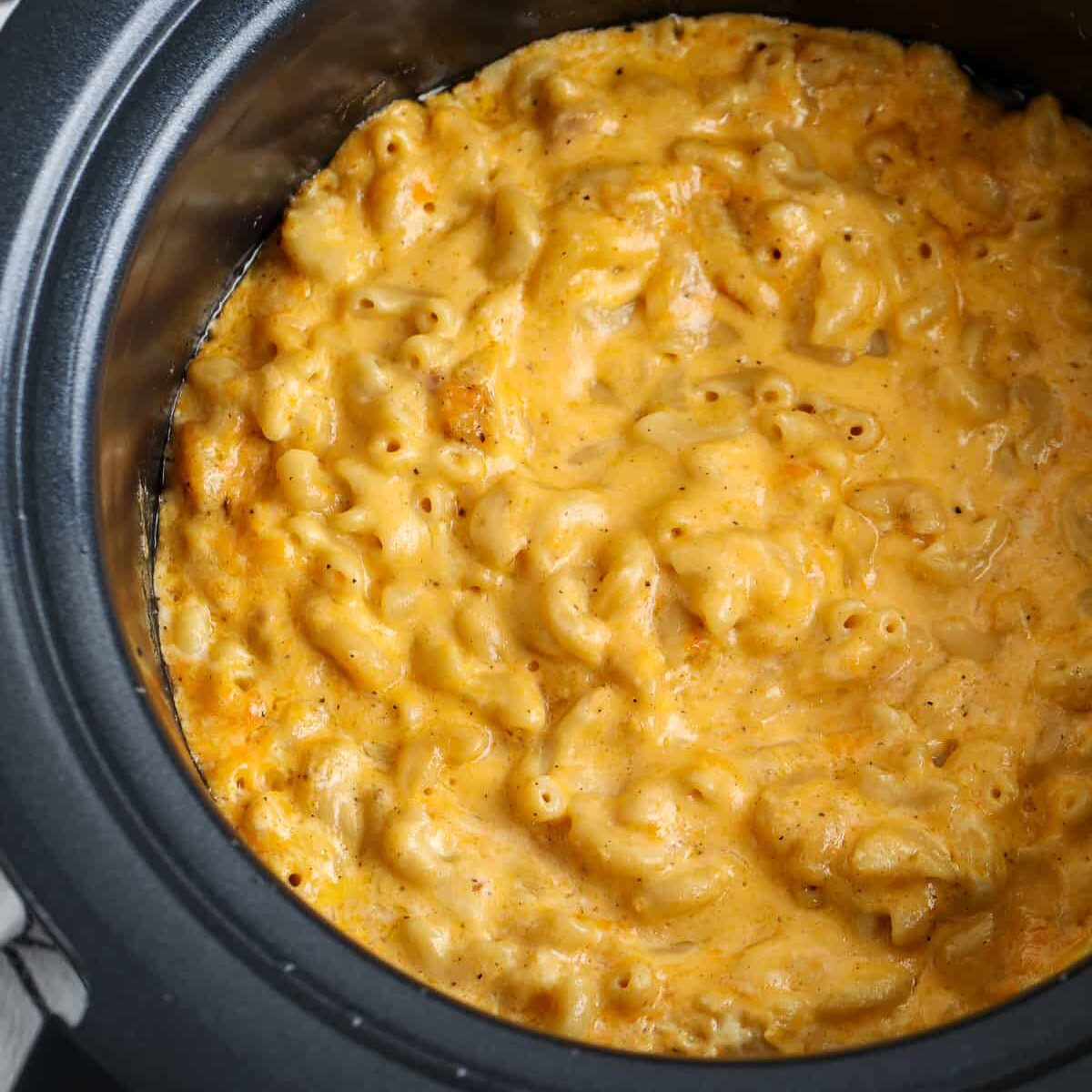 Cooked Creamy Crock Pot Mac and Cheese