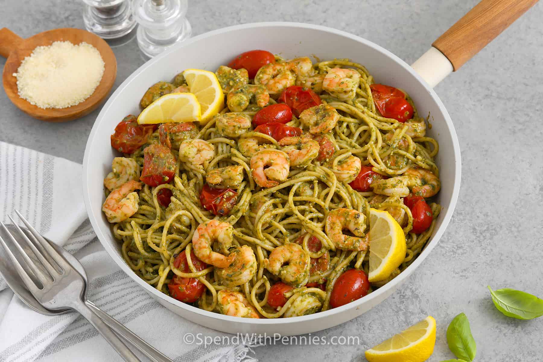 A Bright, Flavor-Packed Shrimp Pasta You Can Make In Minutes