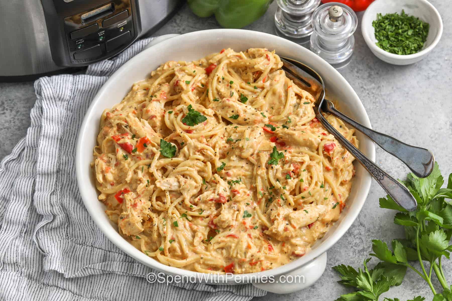 Crockpot Chicken Spaghetti