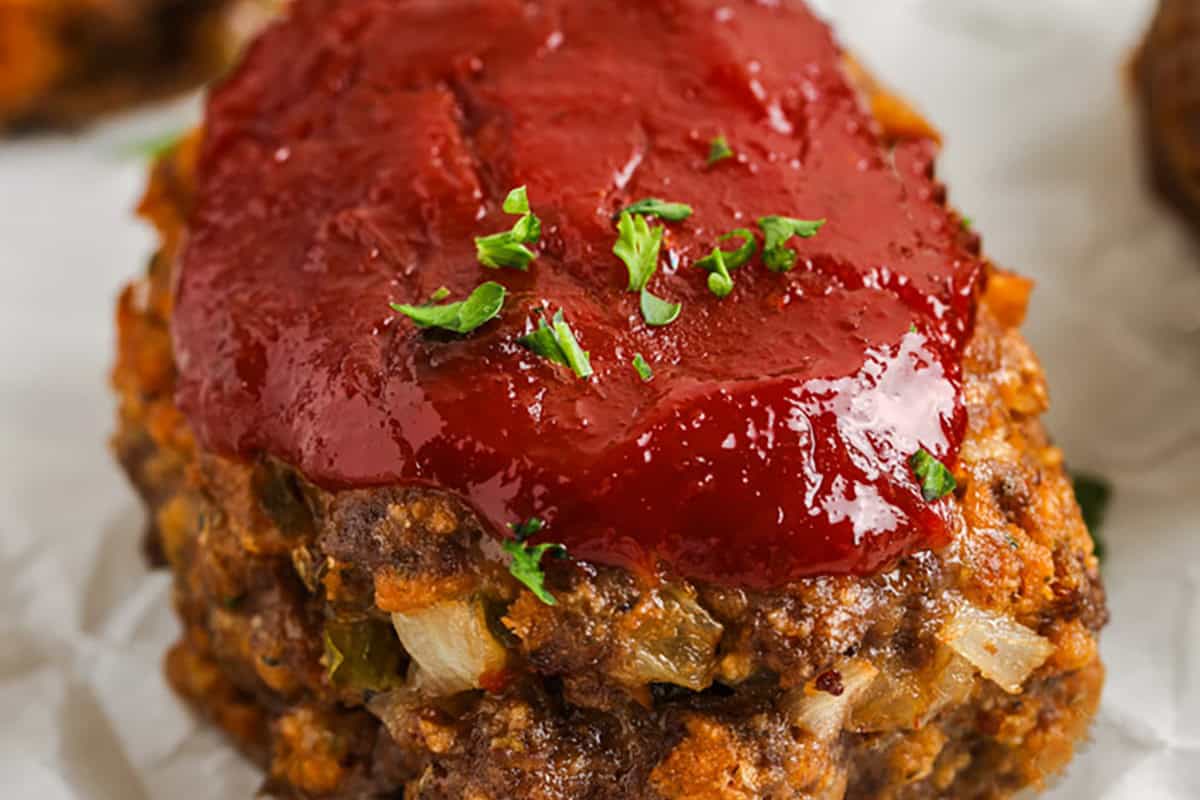 These Mini Meatloaves Make Dinner Easy