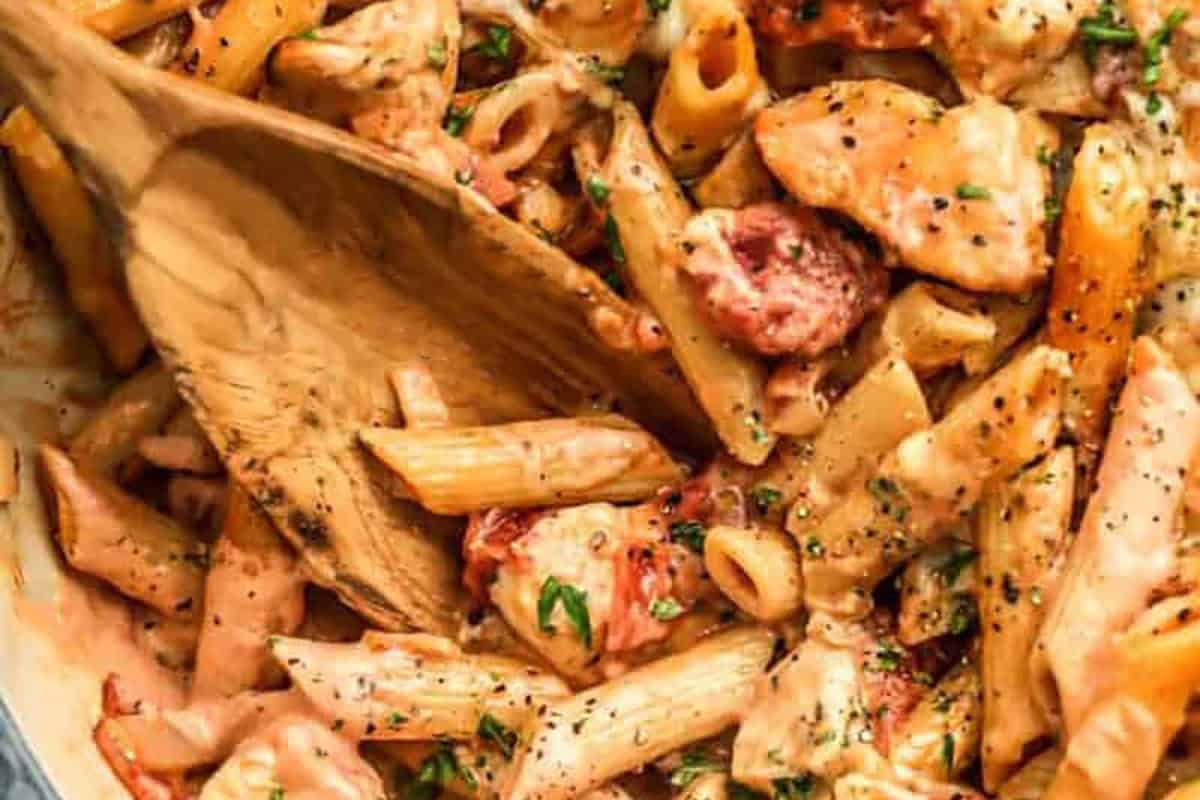 One Pot Chicken Pasta in Less Than 30 Minutes