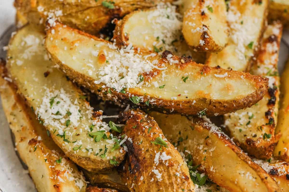 Restaurant-Style Crispy Potato Wedges at Home