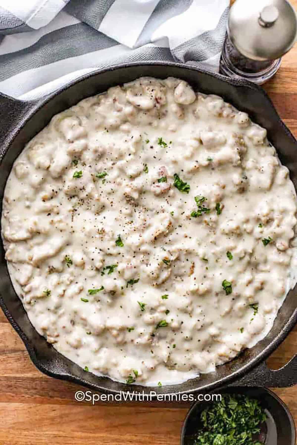 Sausage Gravy Recipe in the pan