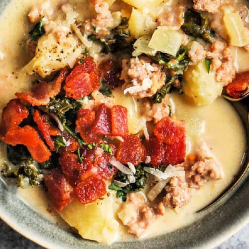 zuppa toscana in a bowl